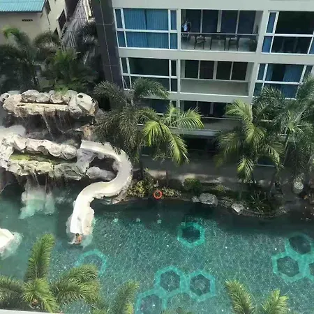Cozy Centara Downtown Apartment *