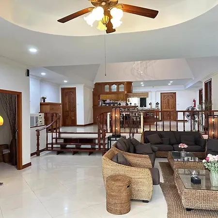 Apartment 别墅 Pattaya