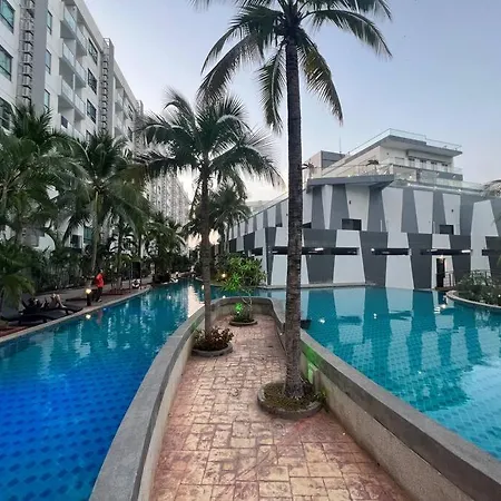 Apartment 秘狗公寓arcadia C728 Pattaya