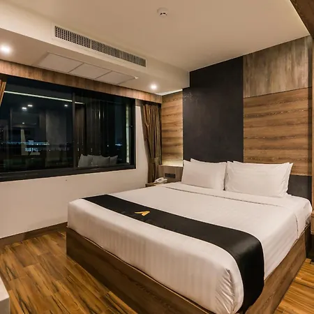 Acqua Hotel 4*
