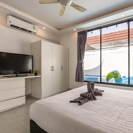Villa Luxury Pool Center C5 - 5 Bedroom *