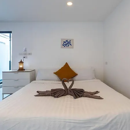 Luxury Pool Center C5 - 5 Bedroom Villa *