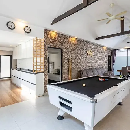 Luxury Pool Center C5 - 5 Bedroom Villa Pattaya