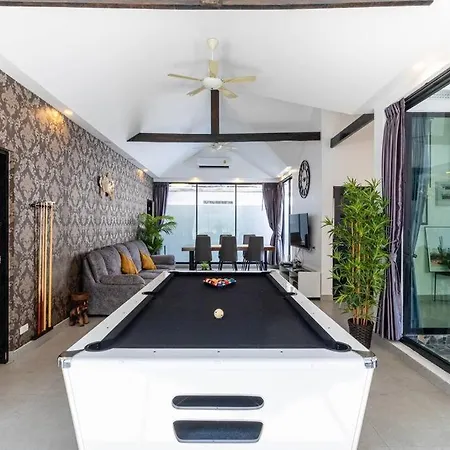 Luxury Pool Center C5 - 5 Bedroom Villa *