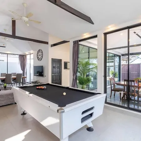 Luxury Pool Center C5 - 5 Bedroom * Pattaya