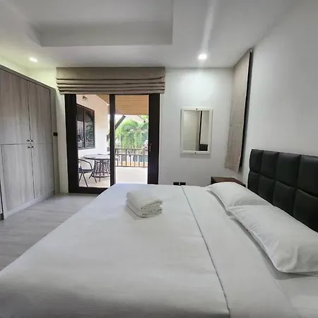 Villa D20芭提雅市中心4卧泳池别墅，靠近海滩，21航站楼，好莱坞夜店