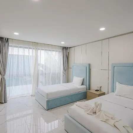 Plam Spring Pool 3 Bedroom Pattaya