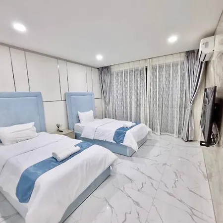 Apartment Plam Spring Pool 3 Bedroom *