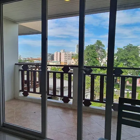 Royal Hill Condotel Apartment *