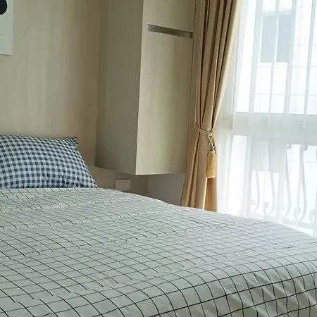 2b Olympus City Garden Apartment *
