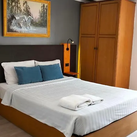 Shagwell Mansions 3*