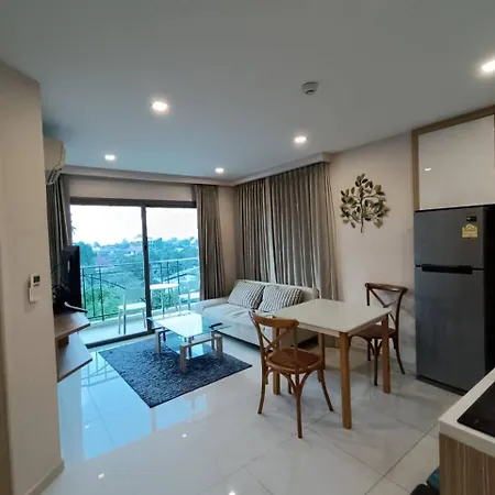 Tropicana Wongamat By Etaji Apartment *