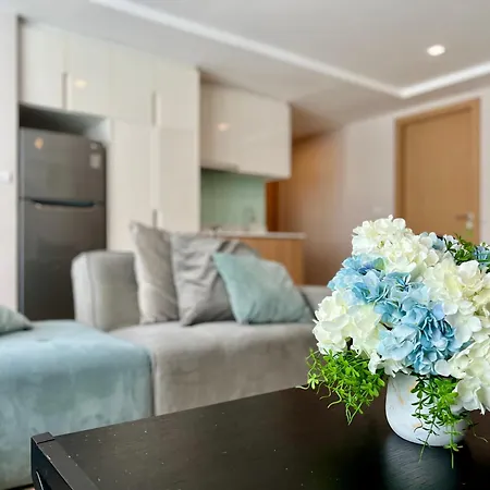 The Aurora Praatumnak - Luxury Two Bedroom Near The Sea Apartment