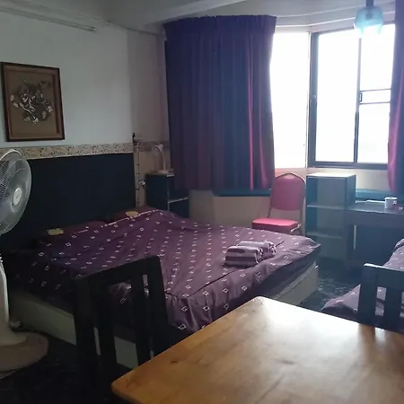 Ben & Lek Guest house 3*