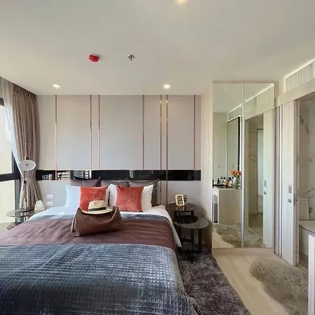 Apartment Phramnak Cosy With Seaview In The Panora *