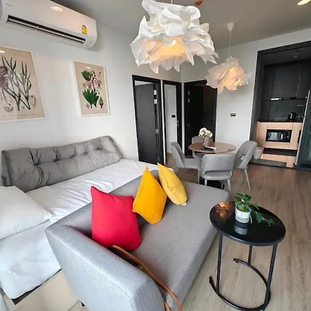 Newest!& Rare 2bdrms Ocean Facing Balcony #ef23914 Pattaya