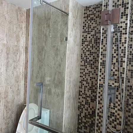 Grand Avenue 2bedr 2bathr 38and38 Sqm 2rooms Together Poor View Or City View *