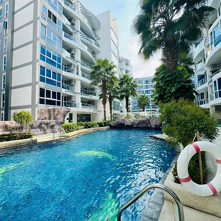 Grand Avenue 2bedr 2bathr 38and38 Sqm 2rooms Together Poor View Or City View Apartment
