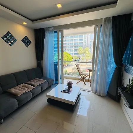 Grand Avenue 2bedr 2bathr 38and38 Sqm 2rooms Together Poor View Or City View