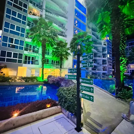 Grand Avenue 2bedr 2bathr 38and38 Sqm 2rooms Together Poor View Or City View *