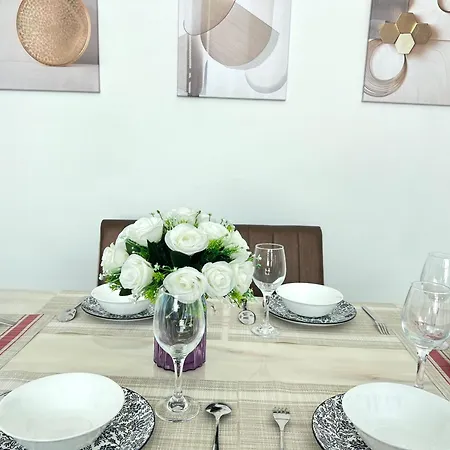 Villa Cityhouse-roses,private Pool With Jacuzzi,near Walking Street *