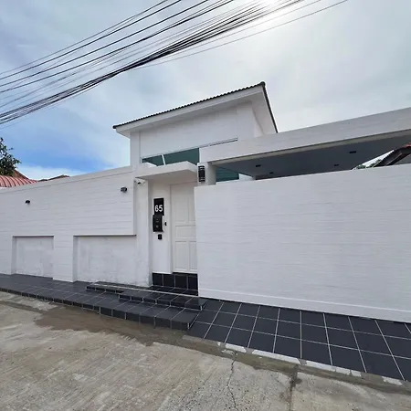 Cityhouse-roses,private Pool With Jacuzzi,near Walking Street