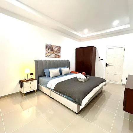 Cityhouse-roses,private Pool With Jacuzzi,near Walking Street * Pattaya