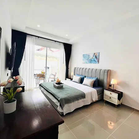 Cityhouse-roses,private Pool With Jacuzzi,near Walking Street
