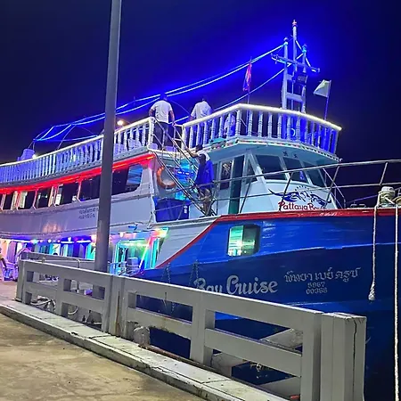 Cryise Botel Pattaya