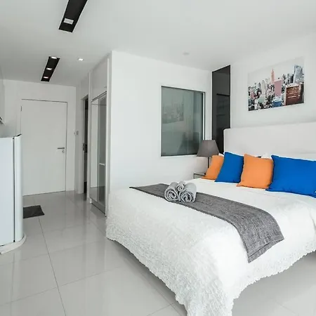 New In Downtown Apartment Pattaya