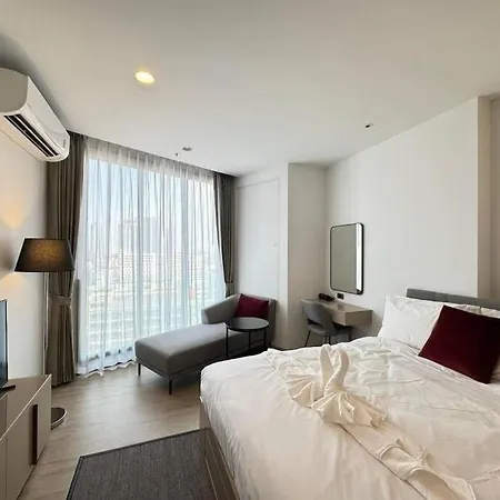 One Double The Edge Pattaya