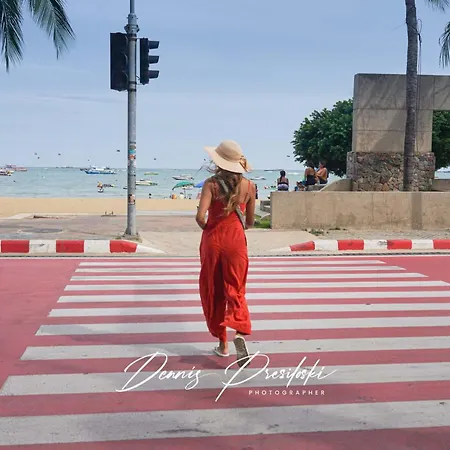 Apartment Edge Seaview Pattaya