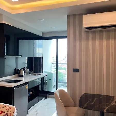 Apartment Arcadia Millennium Tower *