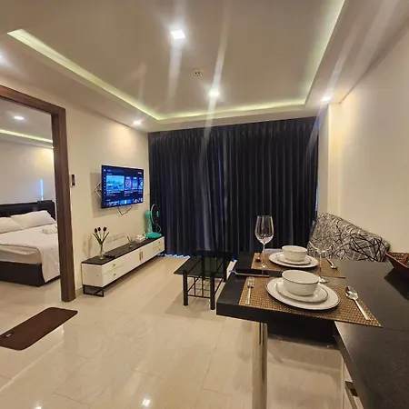 Apartment Grand Avenue By Ellie Pattaya