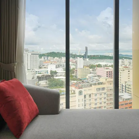 Edge Ocean View 16 Floor Apartment Pattaya