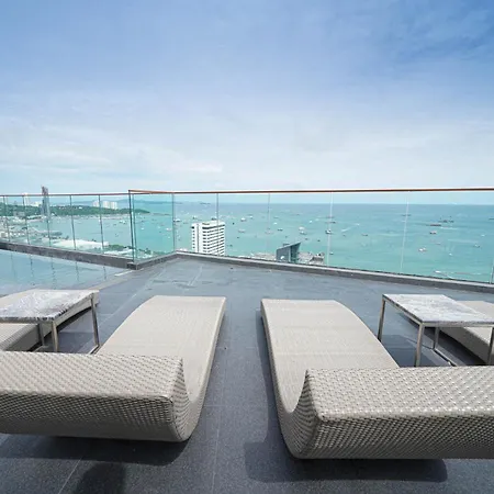 Apartment Edge 2br Balcony Garden View Infinity Pool & Location Pattaya