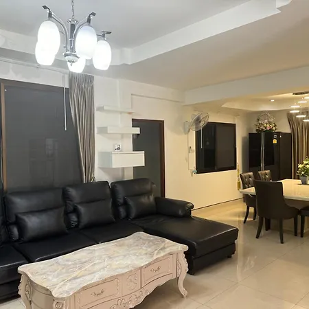 Center Thai 3 Bed 2 Bath Villa *