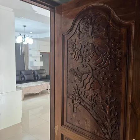 Center Thai 3 Bed 2 Bath *