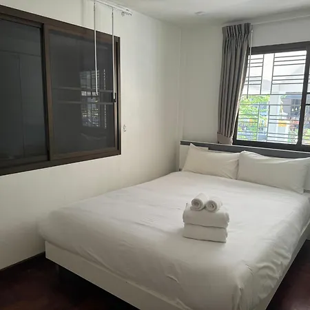Villa Center Thai 3 Bed 2 Bath Pattaya