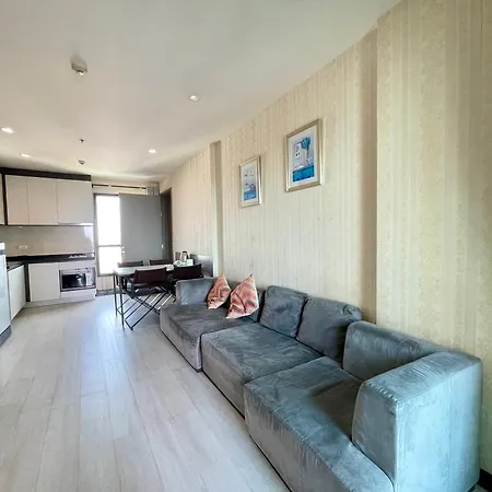 The Base Central Apartment