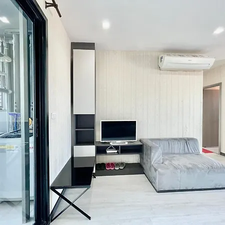 The Base Central Apartment