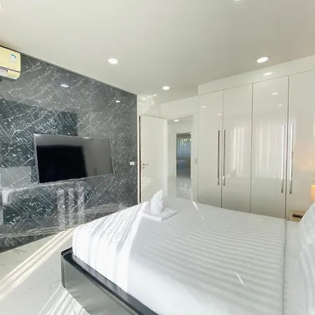 Villa Palm Springs Pool E1 Pattaya