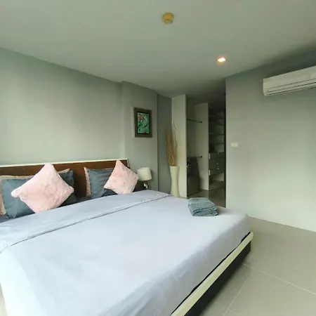 The Urban City Center By Fantasea Beach Apartment