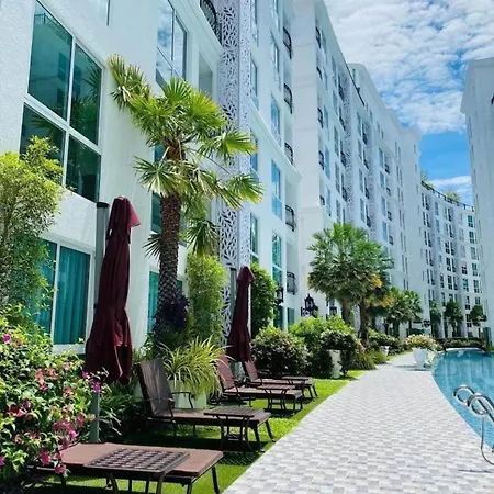 Apartment Olympus Garden Pattaya
