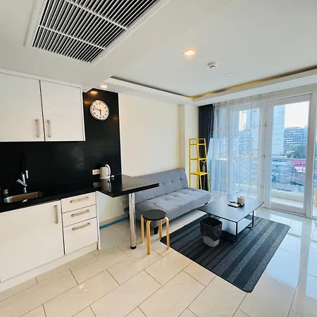 Apartment Grand Avenue芭提雅市中心近海滩近购物中心 Pattaya