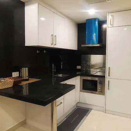Apartment Grand Avenue By Ellie Pattaya