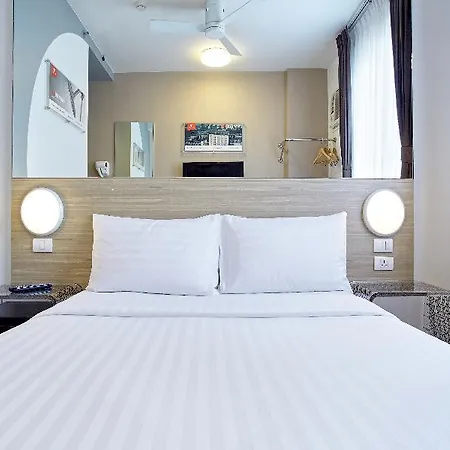 Easy Planet Hotel