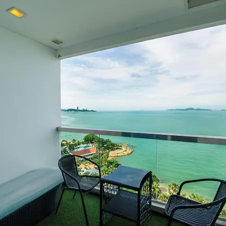 Oceanfront Private Beach Pool Hot Tub Gym Apartment *