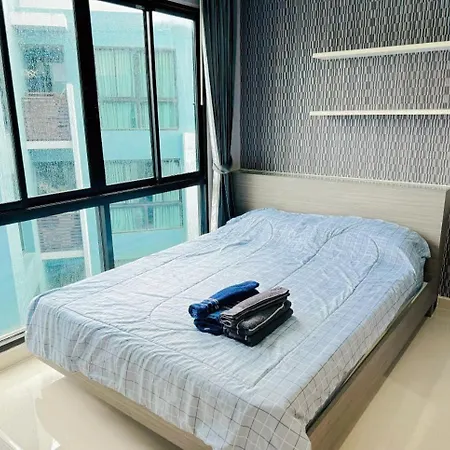 Minnie A8 * Pattaya