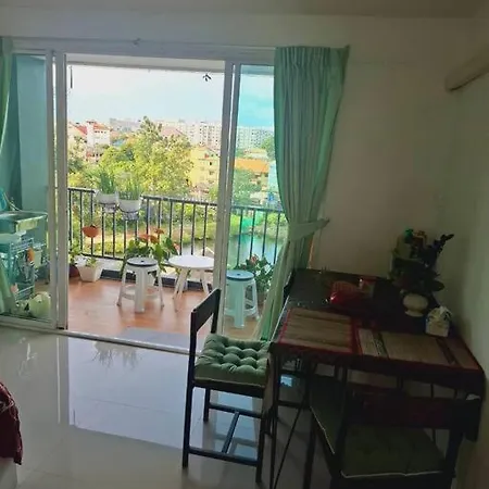 Peaceful 300 Sq Ft With 2 Balcony, Mountain View *